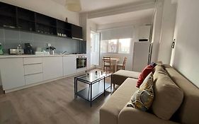 Gorgeous Apartment Near Old Town